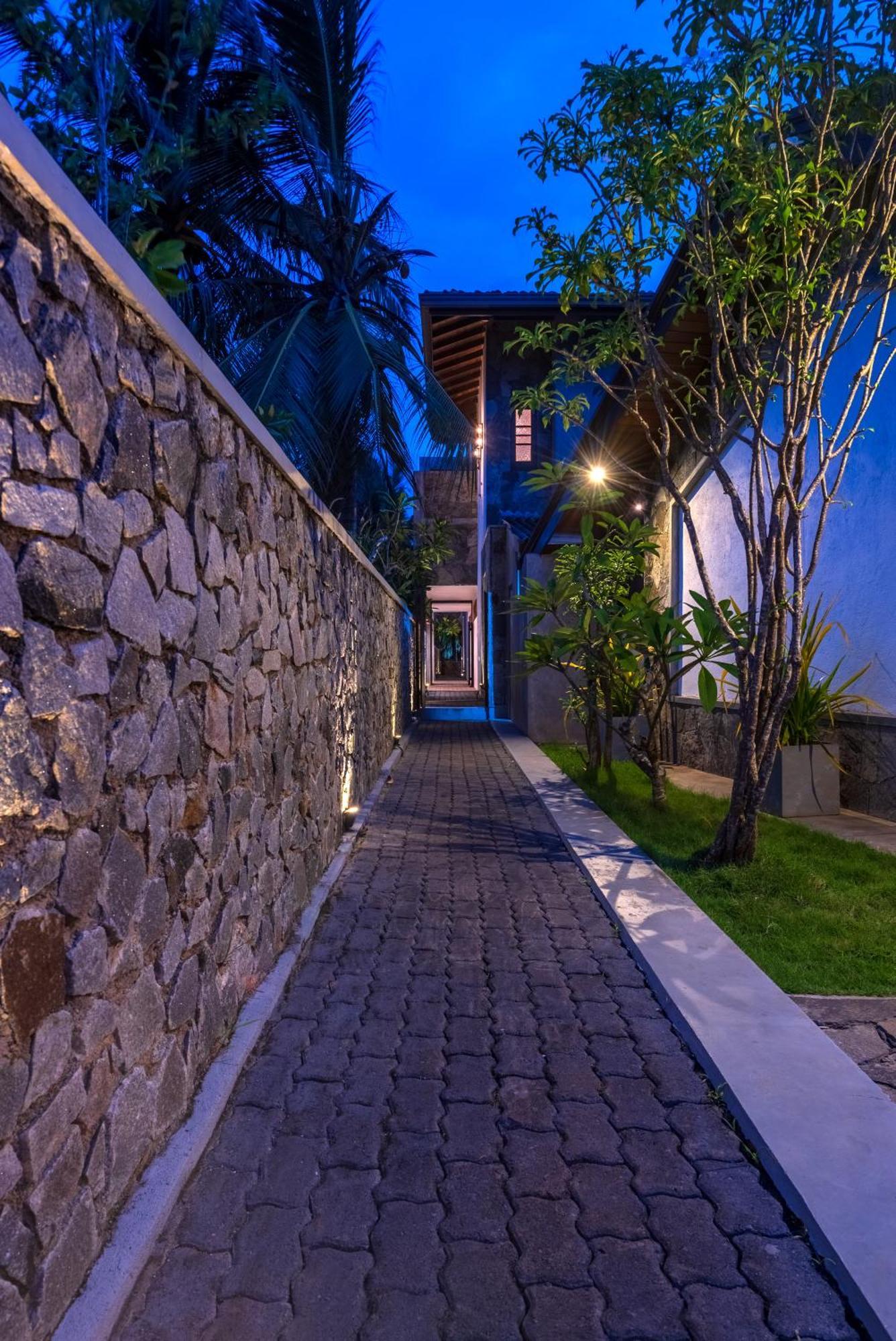 Anama By Queens Mount แทนกาลเล ภายนอก รูปภาพ
